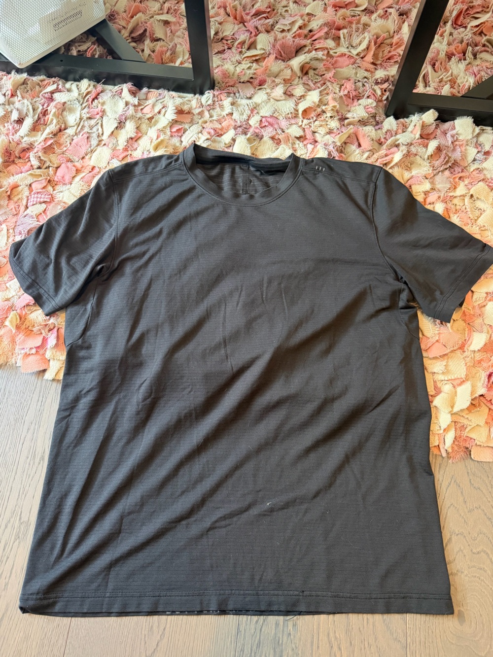 lululemon athletica Men's Black Crew Neck Short Sleeve Tee